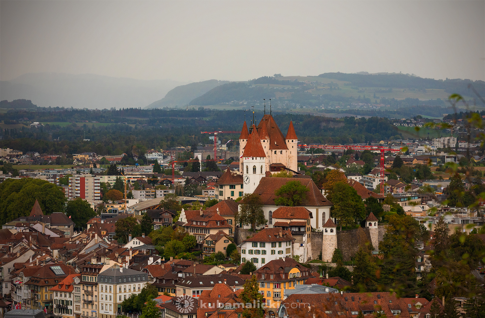 Thun landscape foto Kuba Malicki / Barwysportu.com